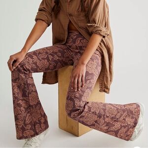 Free People We the Free Penny Printed Pull-On Flare Jeans Paisley Floral NWOT
